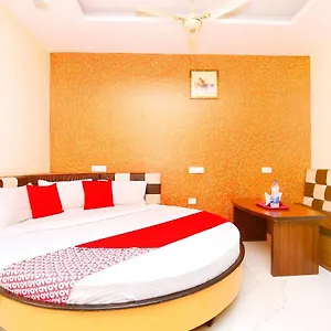 3* Hotel Oyo Flagship 5375 White House