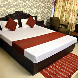 2* Hotel Paradise