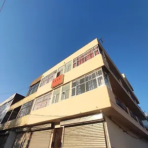 3* Hotel Yolo-
