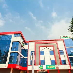 W Royal Grand Meenangadi